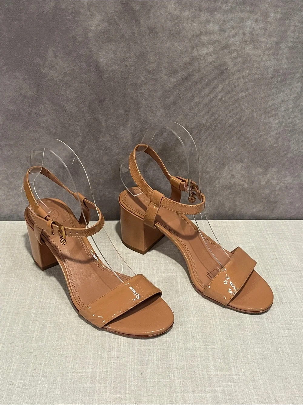 Tori Burch Laurel Tan Block Heel Sandals - Sleek Ankle Strap size 7